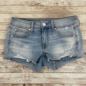 American Eagle ‘shortie’ Shorts